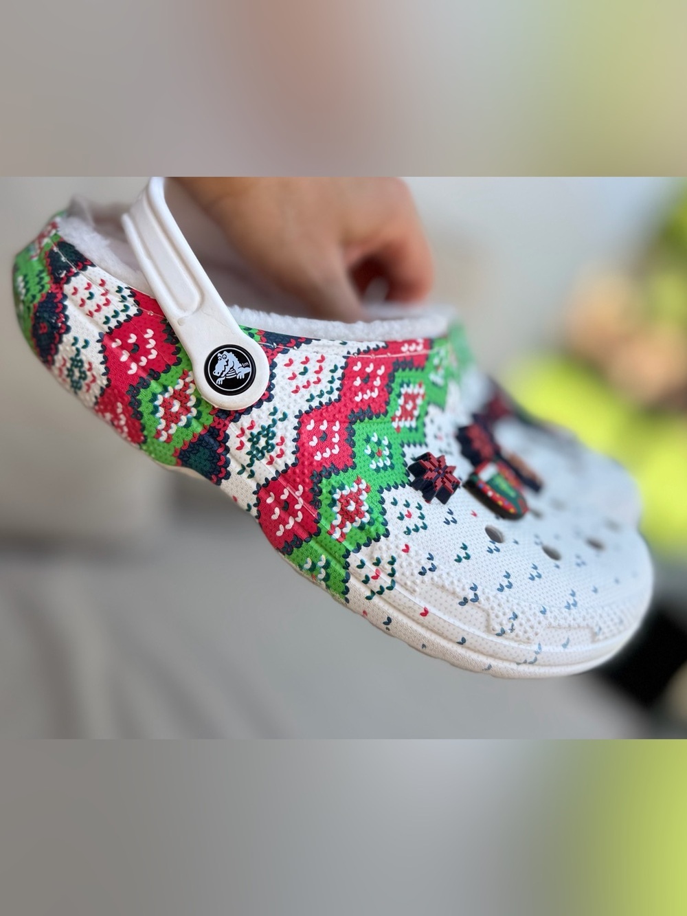 crocs classic womens size 10 shoes ugly christmas sweater lined comfort clogs - Picture 10 of 10